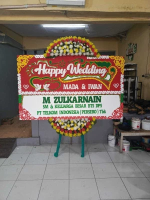 Papan Bunga di Pondok Pucung